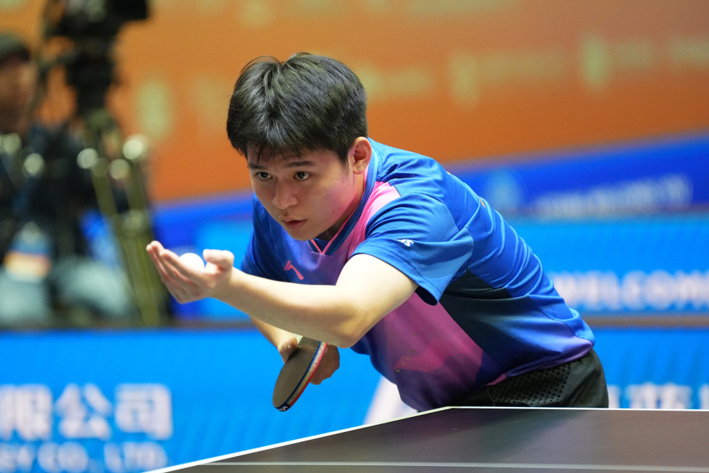 不戴护腿板 不戴护腿板