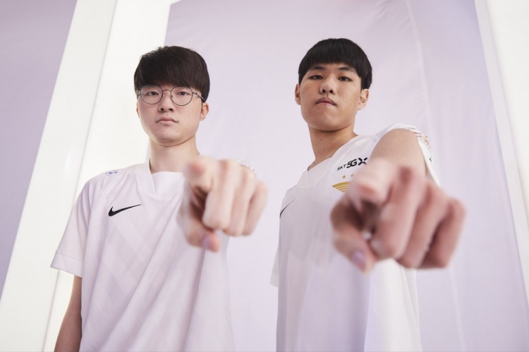 对晚撞与背 对晚撞与背